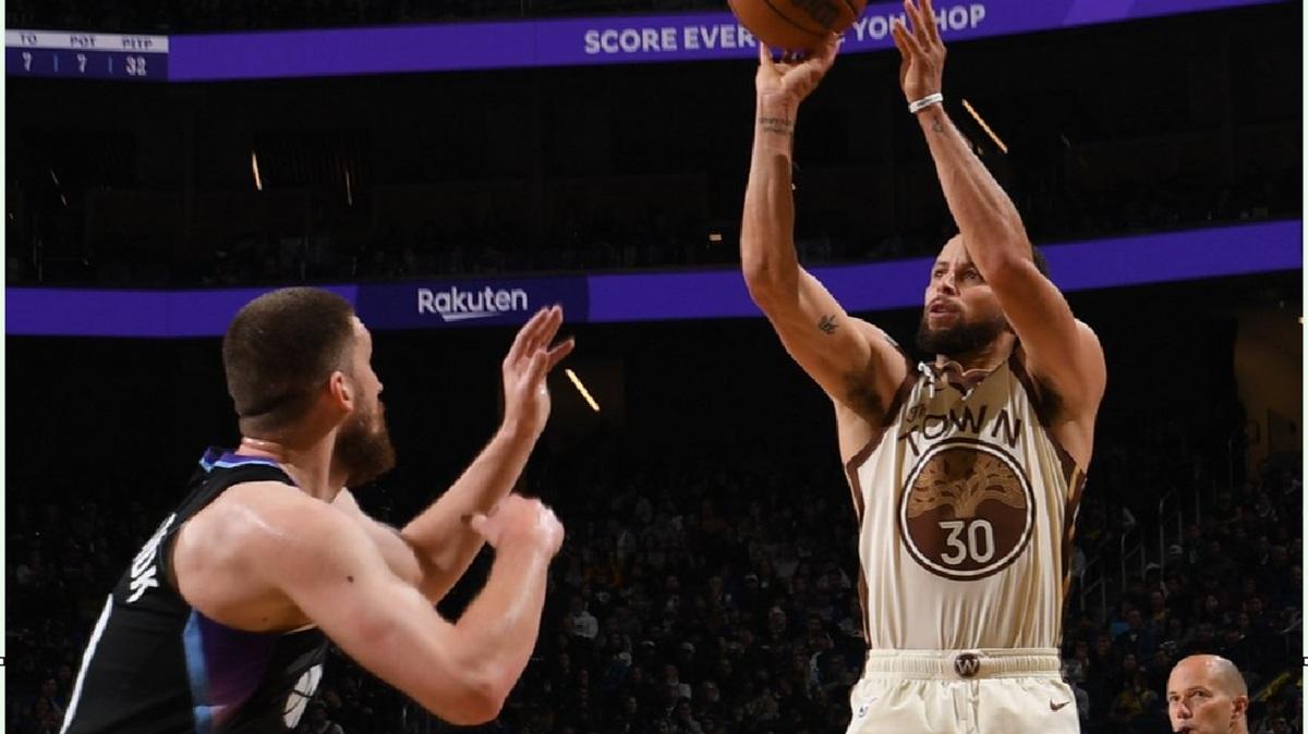 I Warriors surclassano i Jazz nei quarti centrali, Curry e Butler sugli scudi