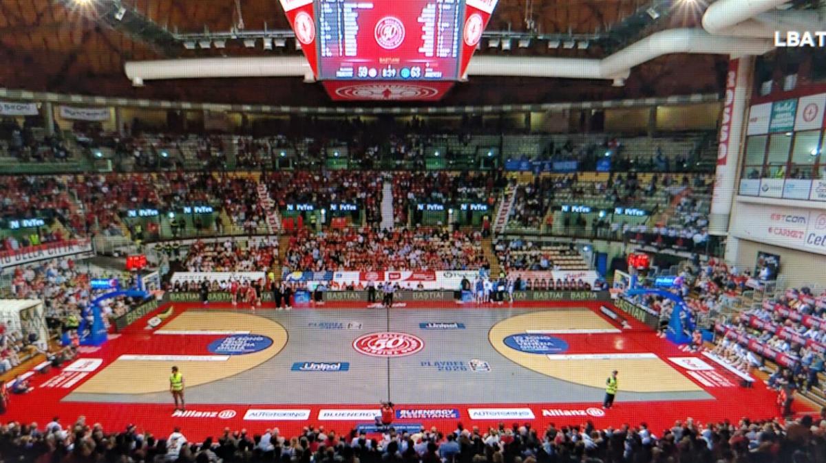 Blackout a Trieste: partita ferma. Era successo anche un anno fa