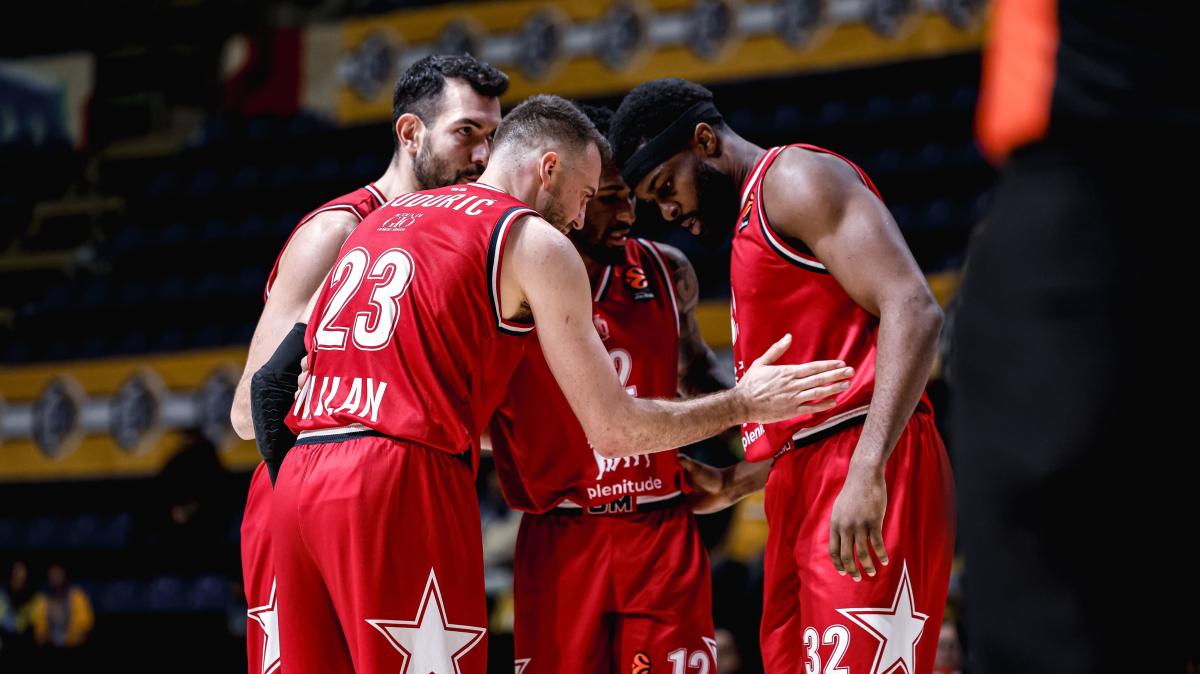 Intervallo: Olimpia Milano avanti sul Maccabi, tabellino e pagelle