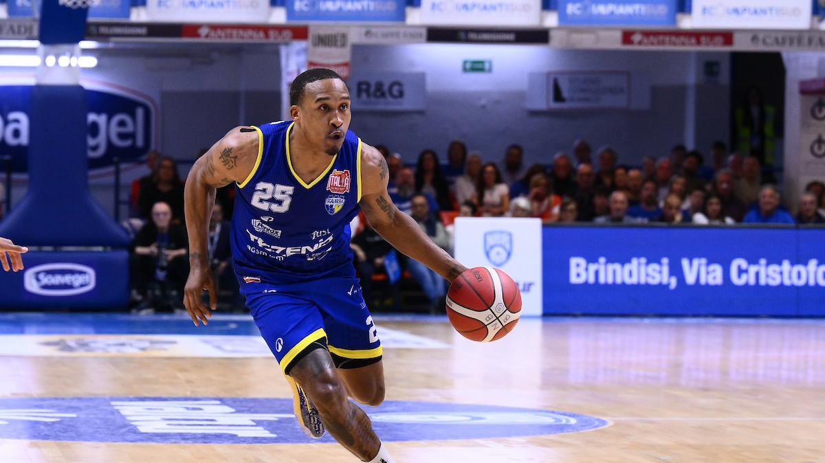 La Tezenis Verona vola in semifinale: espugnata Brindisi e serie chiusa sul 3-1