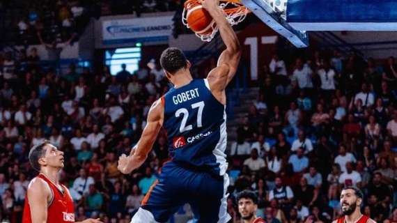 Francia - Travolgente vittoria in amichevole con la Tunisia