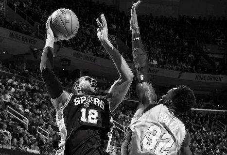 NBA - San Antonio espugna la fortezza Cleveland