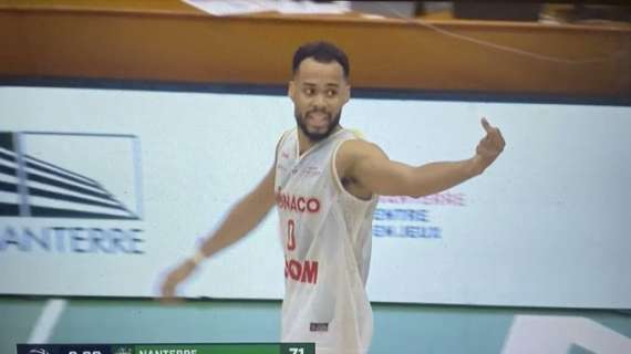 Dito medio all'arbitro, e Spanoulis interviene: "Inaccettabile il gesto di Elie Okobo"