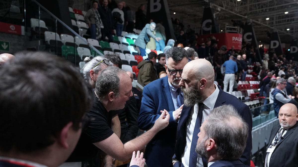 Contestato Cancellieri: Longhi e l'Aquila fanno quadrato intorno al coach