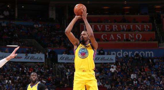 NBA - Golden State si regala una bella vittoria a Oklahoma City