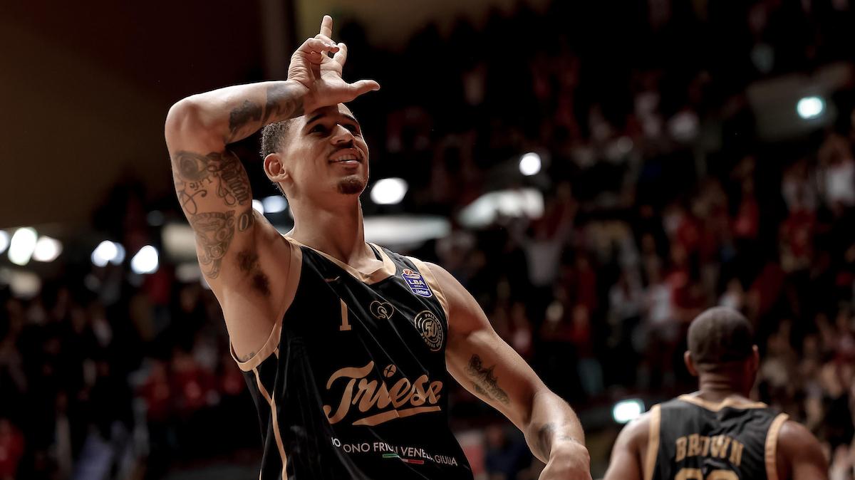 Pagelle: Milano cade a Trieste. Ramsey e Sissoko di alto livello, Brooks non basta