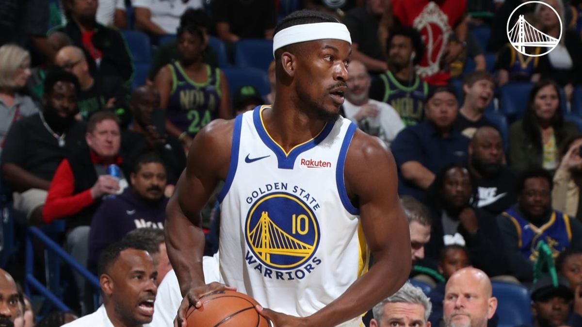 Jimmy Butler canta al BottleRock Festival: “Non fatelo vedere a Steve Kerr, ho un crociato rotto”