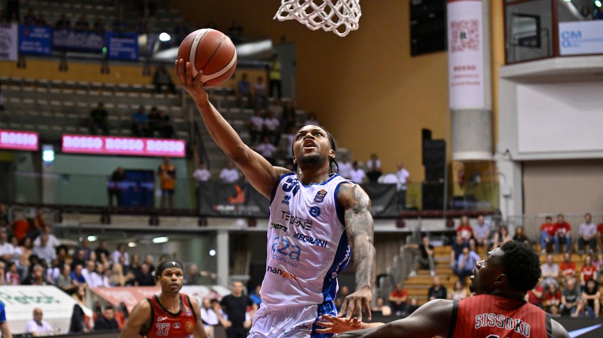 Brescia affronta Milano con l'arma Nunn: «Ci crediamo, possiamo farcela»