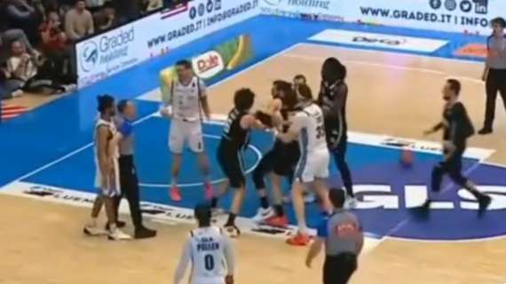 Espulsione Shengelia in Napoli-Virtus: cosa è successo con Woldetensae?