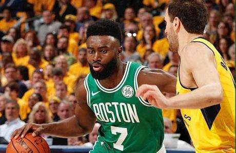 NBA Playoff - I Celtics piegano definitivamente i Pacers (4-0)