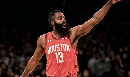 NBA - Rockets rincorrono i Knicks grazie ai 61 di Harden