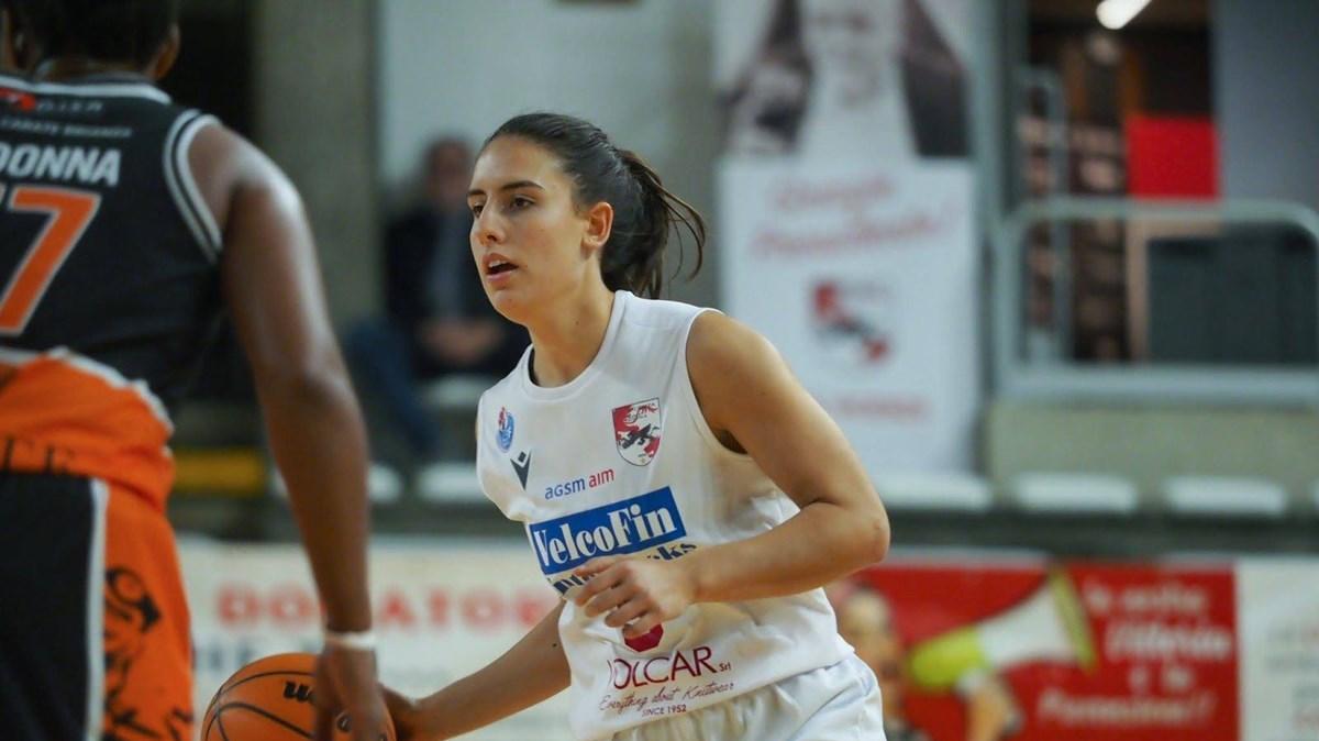 A2 F - Velcofin Vicenza, la volata finale inizia a Trieste