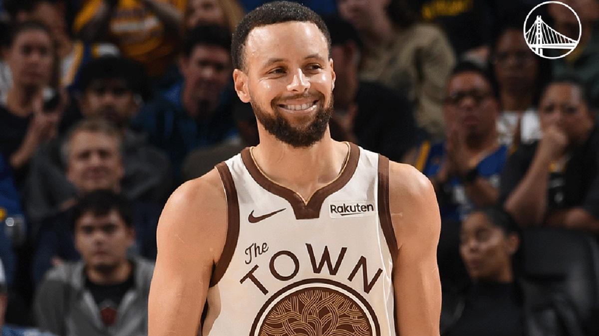 Warriors, il ritorno di Stephen Curry è imminente: rientra domenica contro Houston
