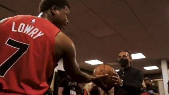 NBA - Toronto, Kyle Lowry ha regalato il pallone della vittoria a Scariolo