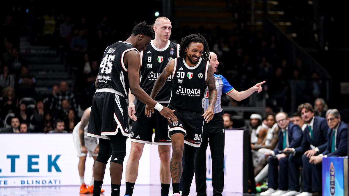 Virtus Bologna, infortunio per Matt Morgan: non rientra nel secondo tempo