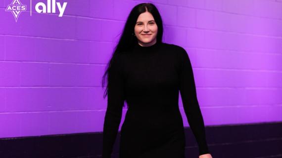 Tunnel Fashion Walk: tutto quanto fa spettacolo per lanciare la WNBA al successo