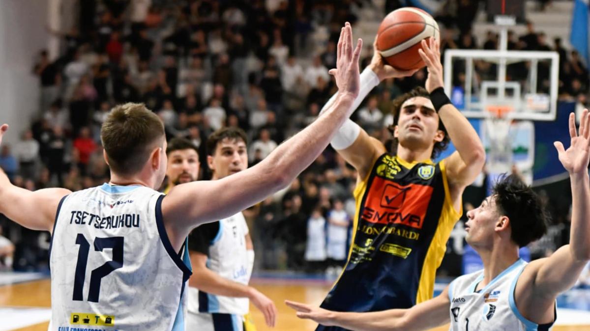 A2 - La Givova Scafati non si ferma, vittoria netta a Roseto