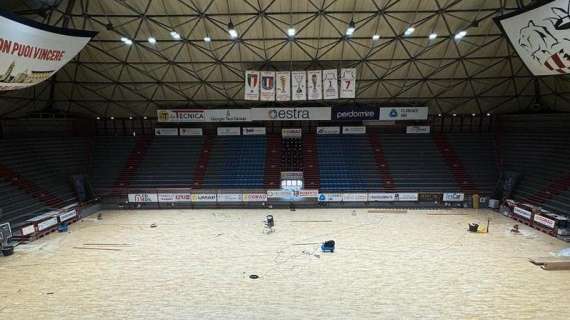 LBA - Pistoia, al PalaCarrara completata la posa del nuovo parquet