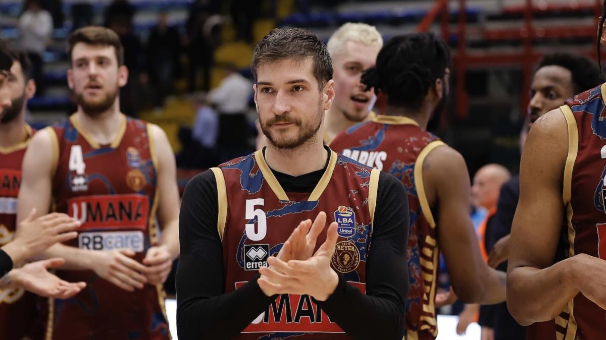 Venezia, De Nicolao: «Solidi nel contenerli in difesa e nel fare il nostro gioco in attacco»