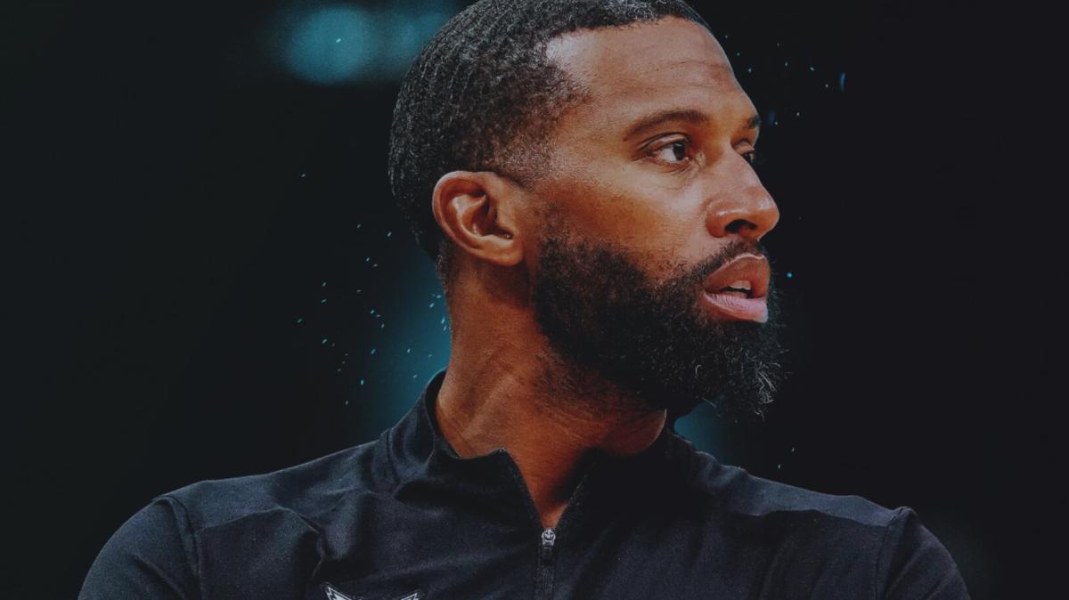 I Charlotte Hornets estendono il contratto di coach Charles Lee
