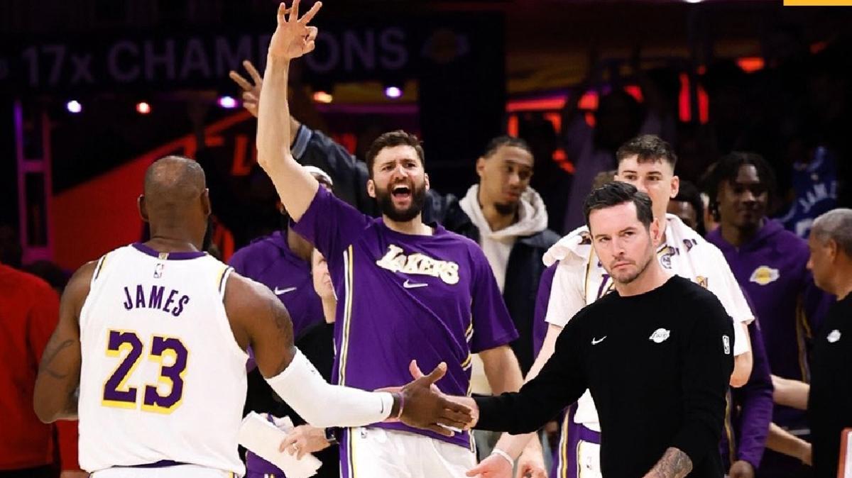 I Lakers travolgono i Kings: LeBron e Doncic dominano e Sacramento affonda