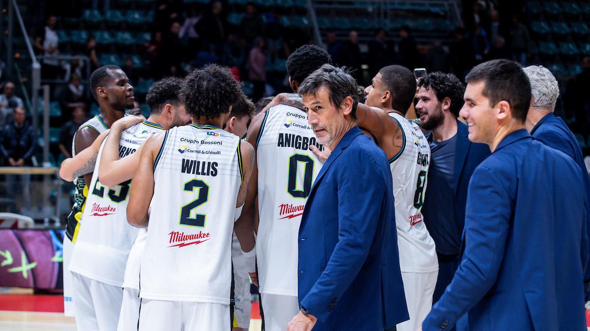 «Serata da fuori di testa»: Gigi Brotto dopo la vittoria a Bologna della sua Vanoli
