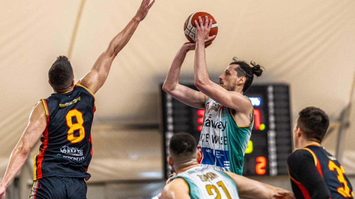 Serie B - Trasferta infrasettimanale per la Climaway a Castellaneta 