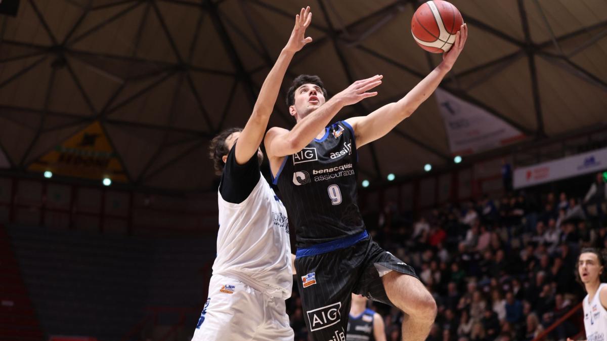 Serie B - La Benacquista Latina domina al PalaCarrara: Dany Quarrata ko