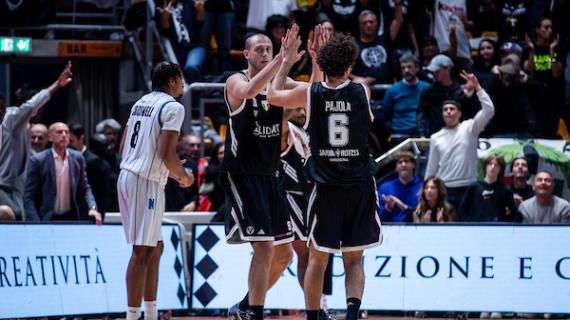 LIVE: La Virtus Bologna parte forte: battuto il Napoli Basketball alla prima