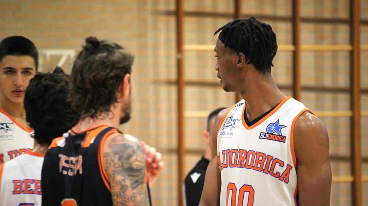 Serie B - La Bluorobica vicina al colpaccio in casa Sangiorgese