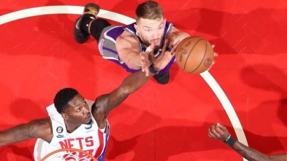 NBA - La difesa di Sacramento si impone in casa dei Brooklyn Nets