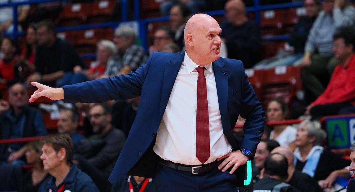 Reyer Venezia senza coach Neven Spahija nel derby con Treviso