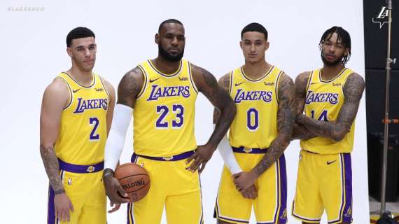 NBA - Lakers, James "Il cammino è troppo lungo per pensare ai Warriors"