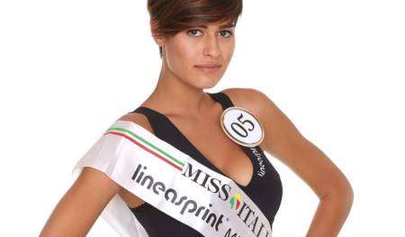  Miss Italia Alice Sabatini con le Azzurre, al raduno e poi a Italia-Albania