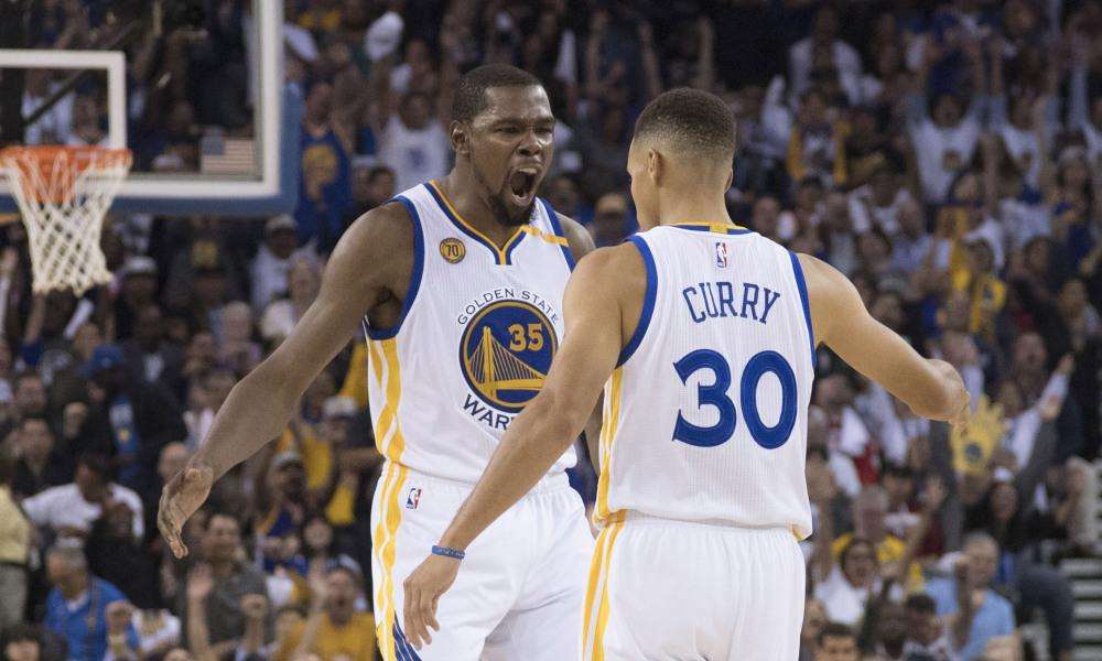 NBA - Contro i Kings Golden State non schiererà Curry e Durant