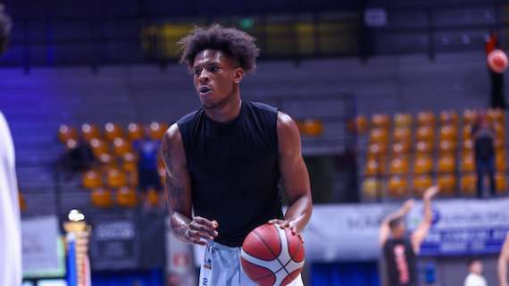 «Varesotto pez*o di merda»: Cantù, Leonardo Okeke scatena la polemica alla festa promozione