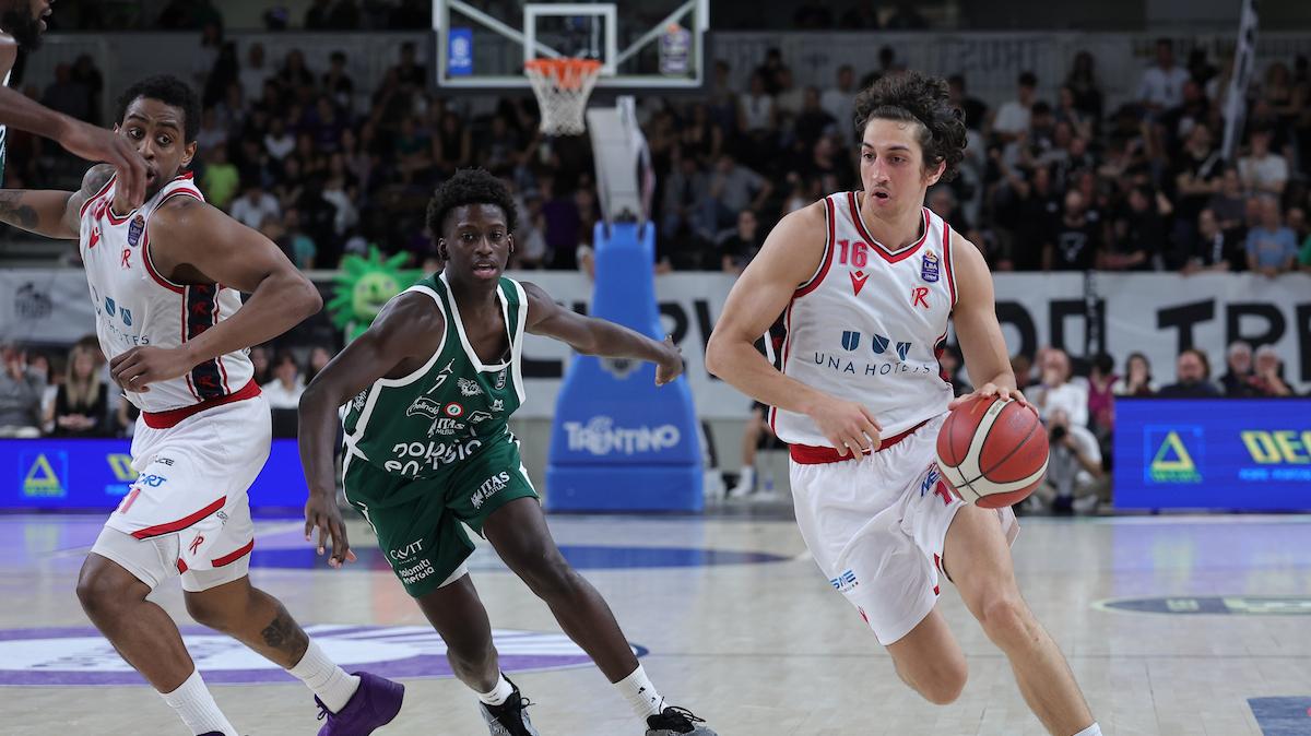 Serata pazzesca di Reggio Emilia a Trento: gli highlights