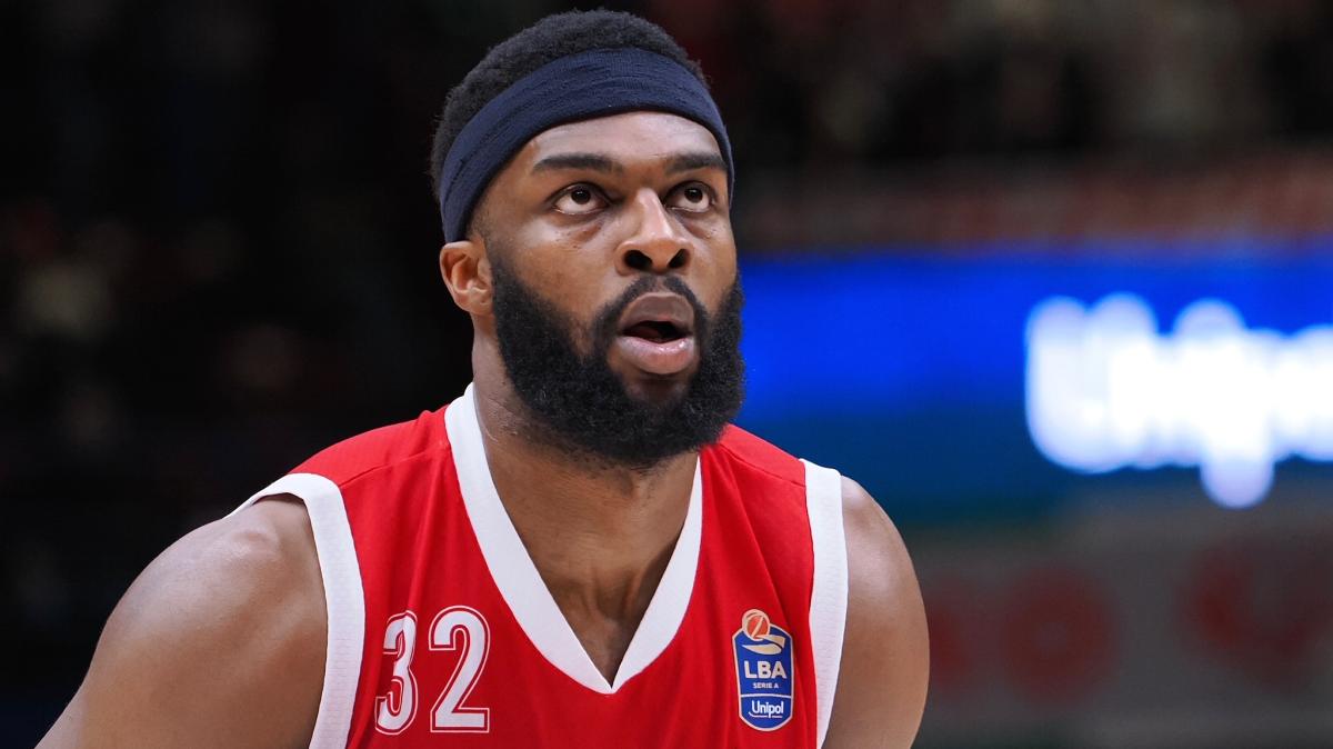 Olimpia, Josh Nebo scivola in spogliatoio: ferita alla testa, salta l'Olympiacos