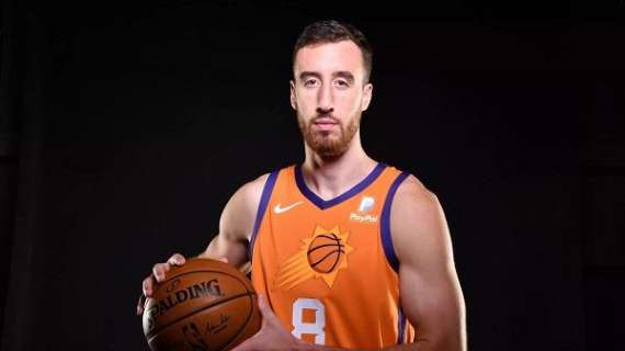 NBA - I Phoenix Suns perdono Frank Kaminsky