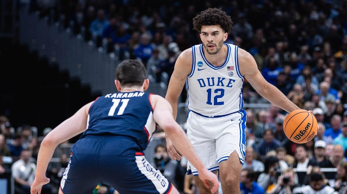 Cameron Boozer (Duke) ha una frattura nell'occhio ma non si opererà