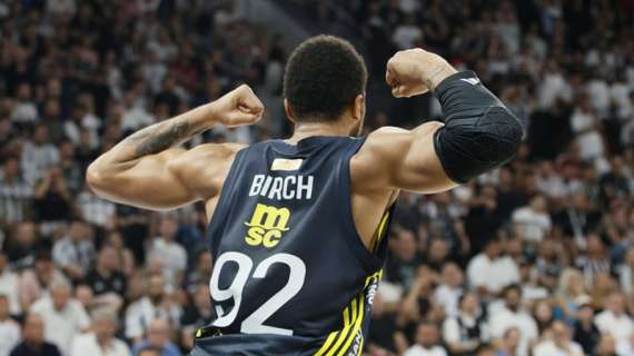 UFFICIALE EL - Fenerbahçe rinnova con Khem Birch fino al 2026