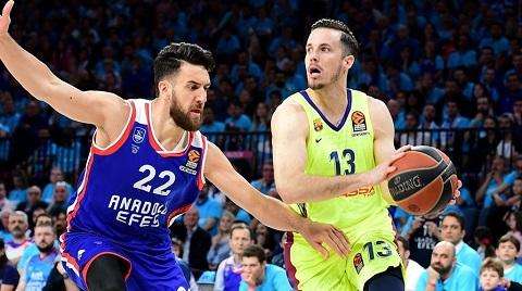 EuroLeague Playoff - Gara 5 manda l'Anadolu Efes alle Final Four