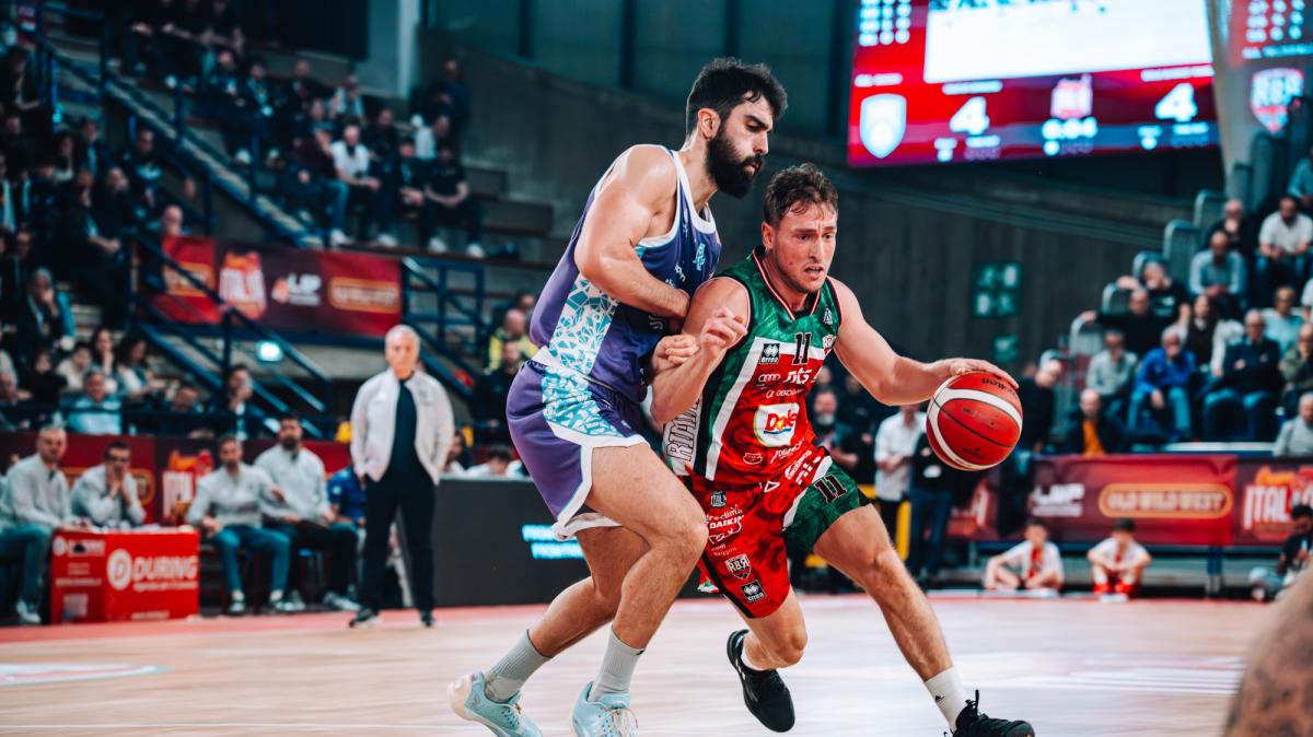 Brindisi vs Rimini, diretta (64-68 con 8:08 da giocare, 4Q) | Coppa Italia A2