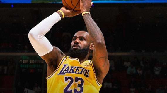 NBA - Lakers, LeBron James porta la stoccata finale contro gli Heat