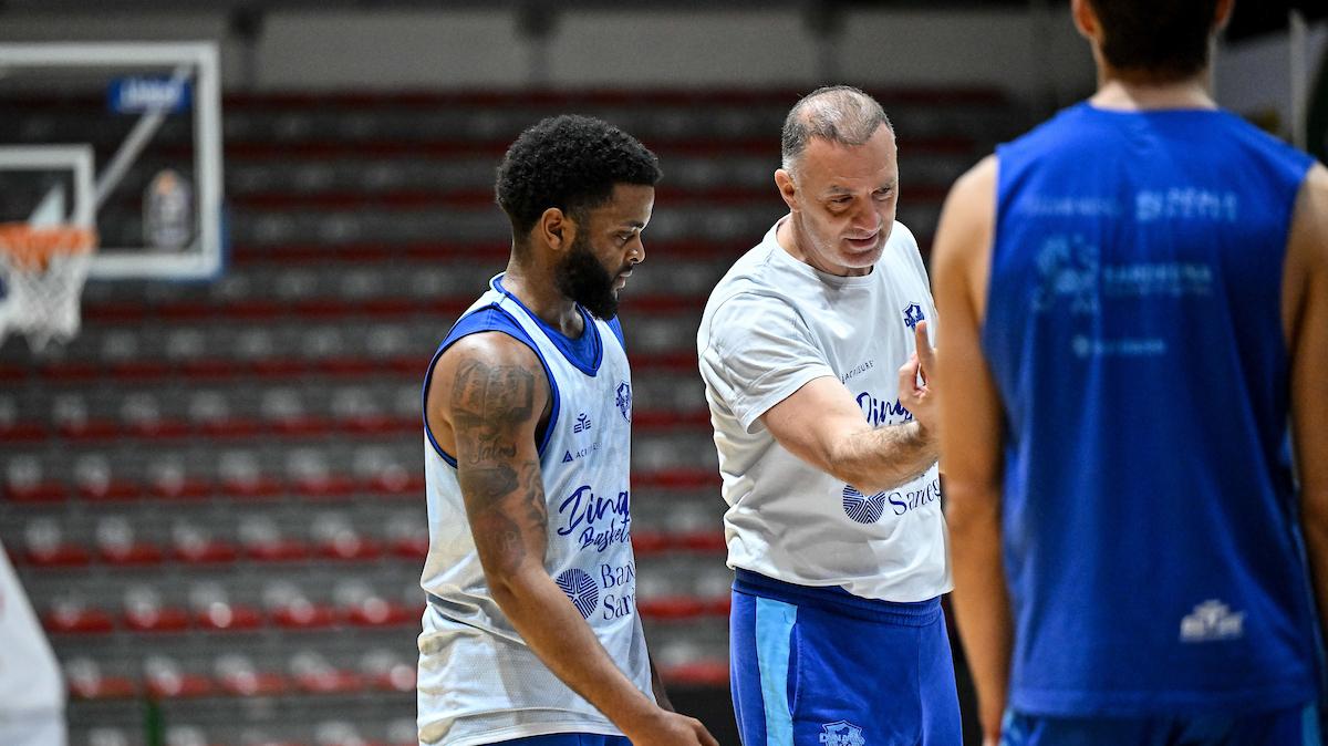 Sassari, Mrsic: "Energia e compattezza: l'obiettivo salvezza alla nostra portata"