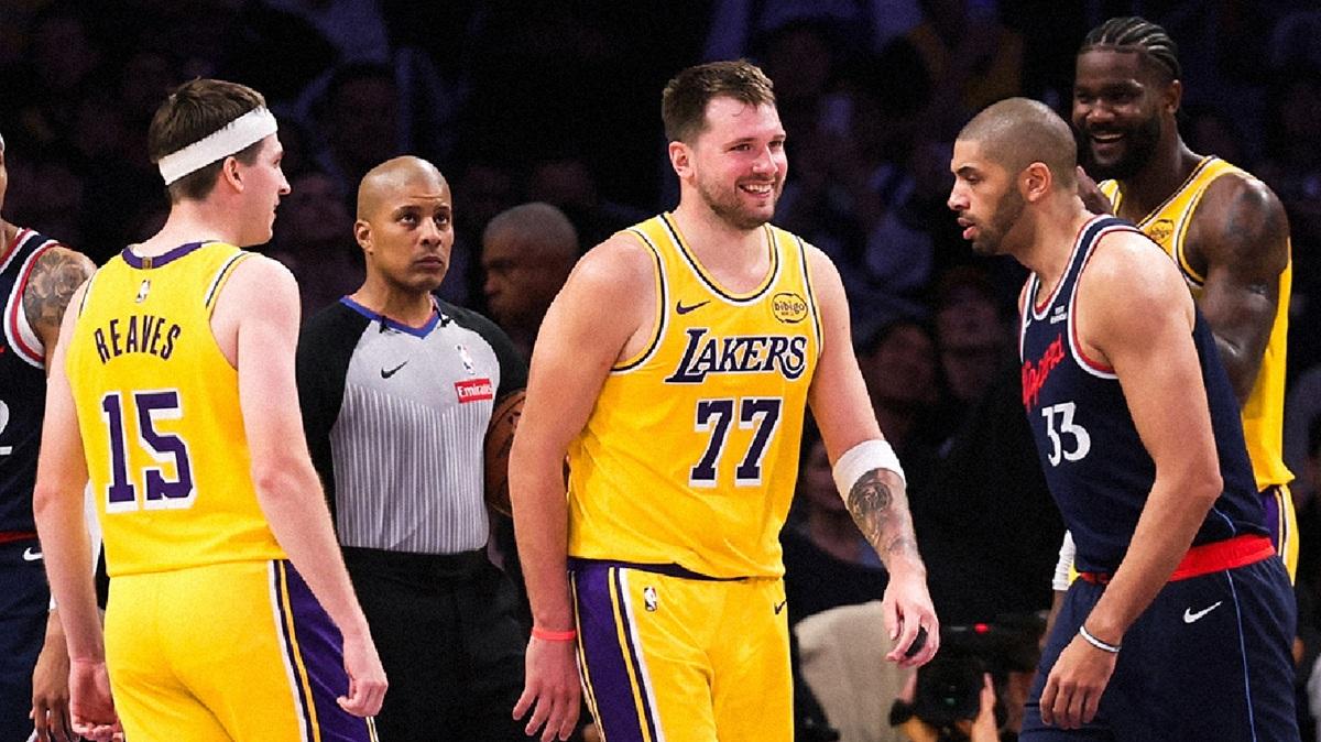 Doncic fa tutto quello che serve, i Lakers sbaragliano i Clippers