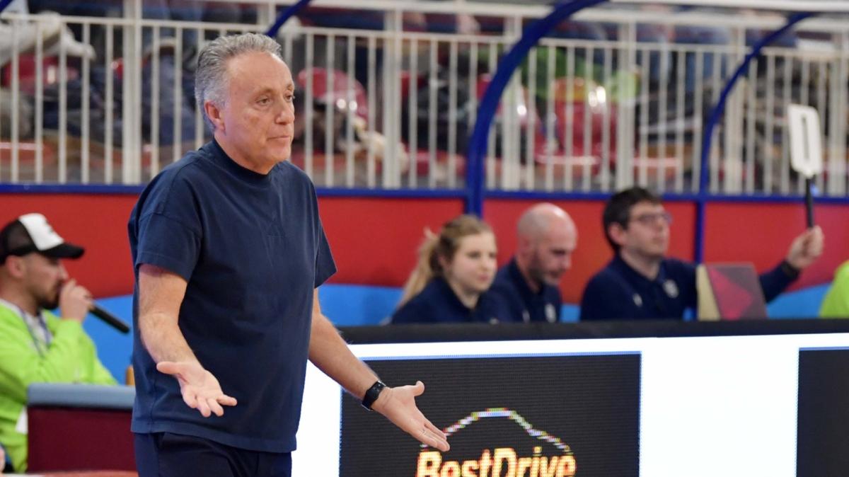 Valtur Brindisi, secondo stop di fila. Bucchi: «Ci vuole più durezza mentale»