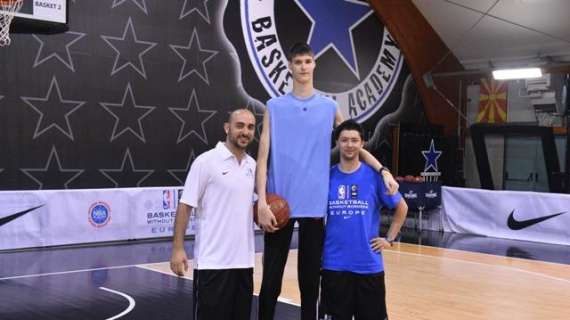 Robert Bobroczkyi nuovo prospetto alla Stella Azzurra