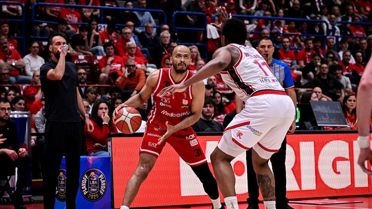 Intervallo: Olimpia vs Reggio, le pagelle a metà partita: Shavon Shields protagonista 