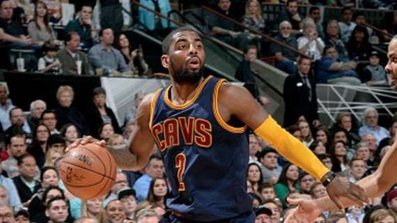 Kyrie Irving Caps 20-Point First Half with Buzzer-Beater